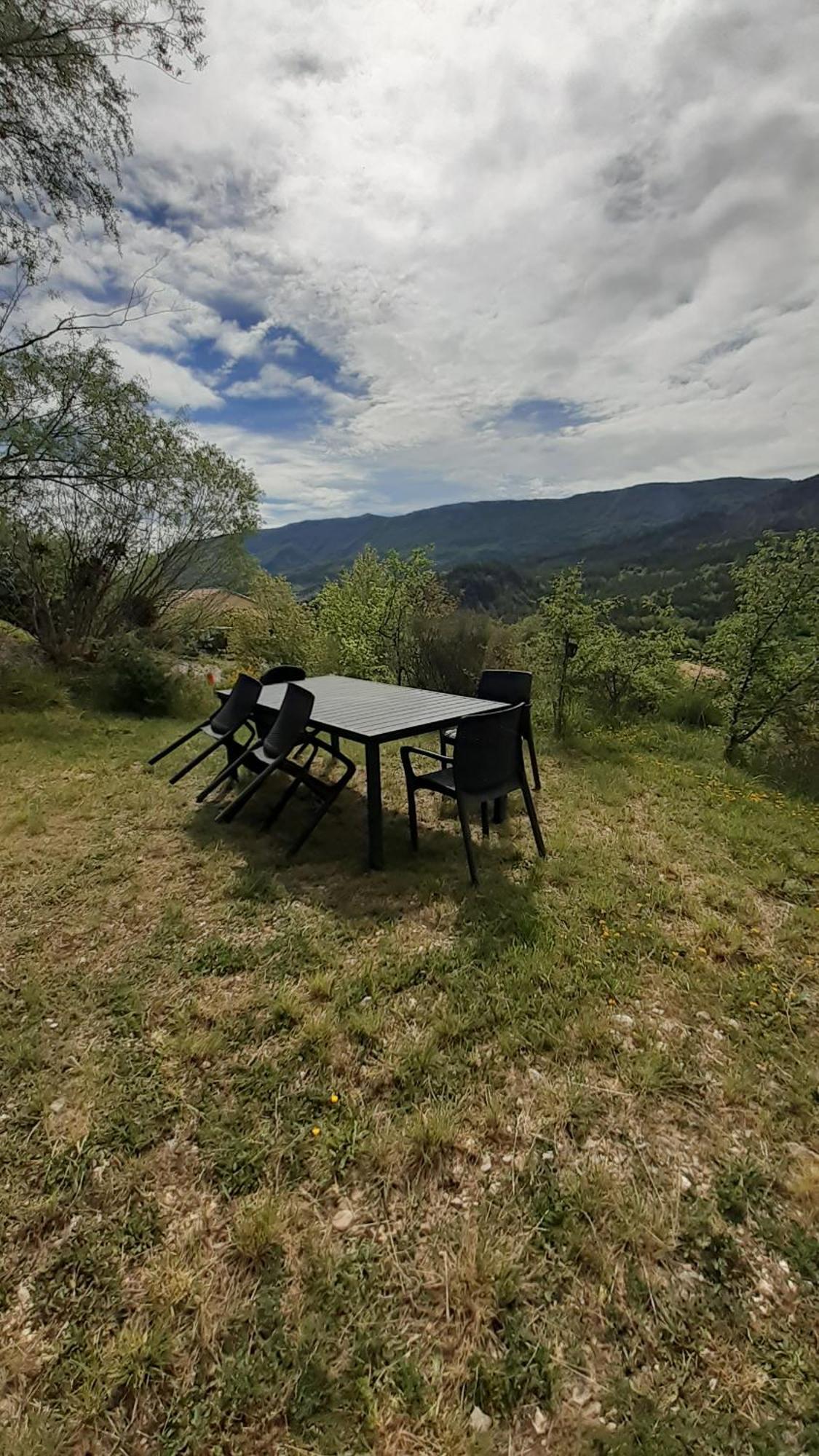 Les Terrasses Du Paradis Orpierre Exterior foto